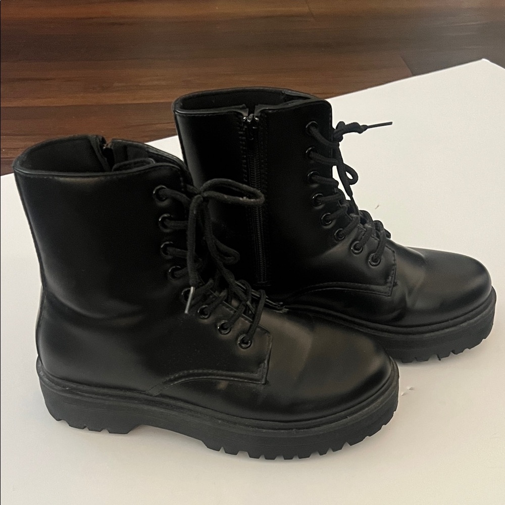 Qupid Glossy Black Lace-Up Ankle Booties